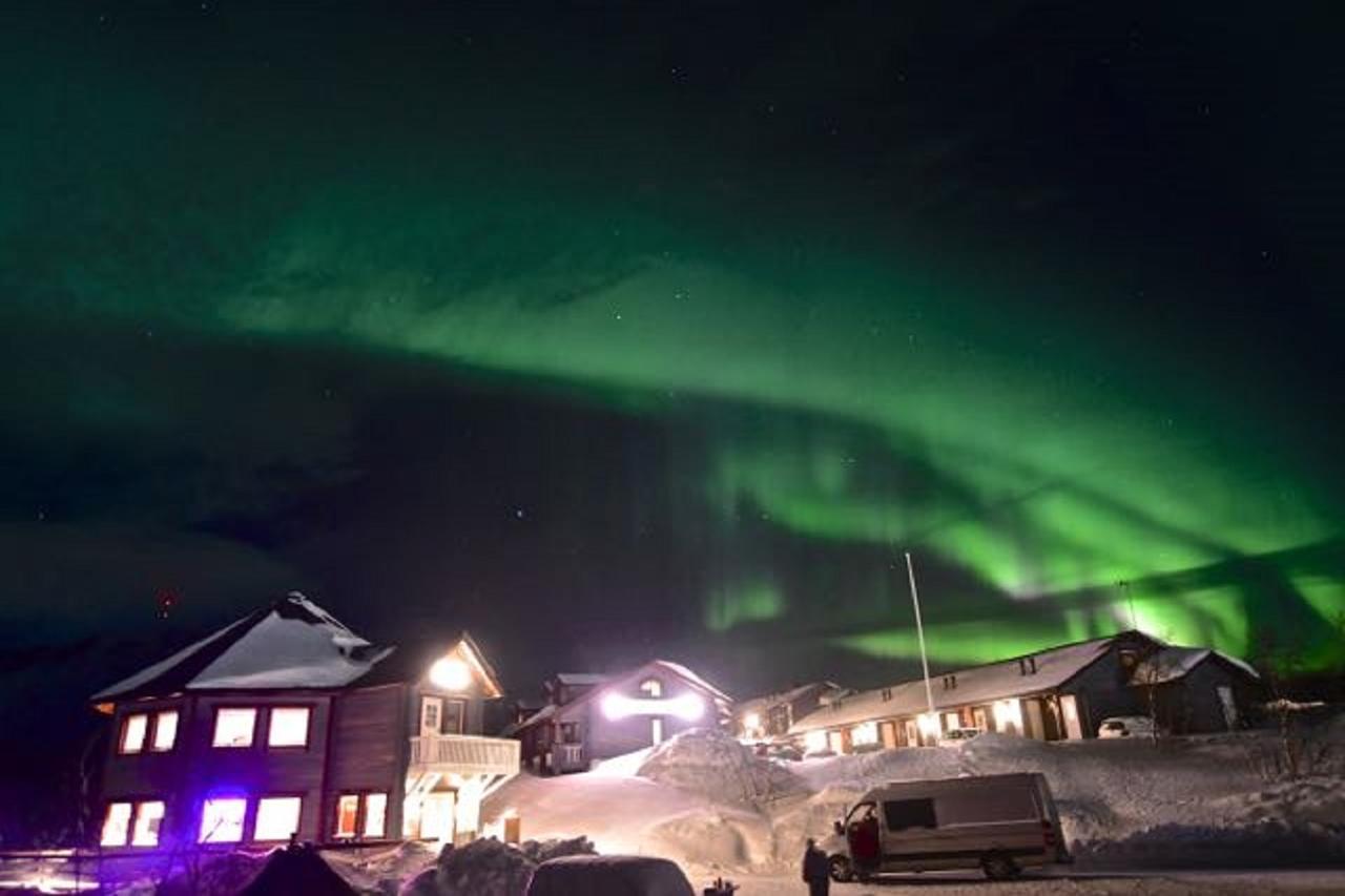 Arctic Polar Holiday Village Kilpisjarvi Exterior photo